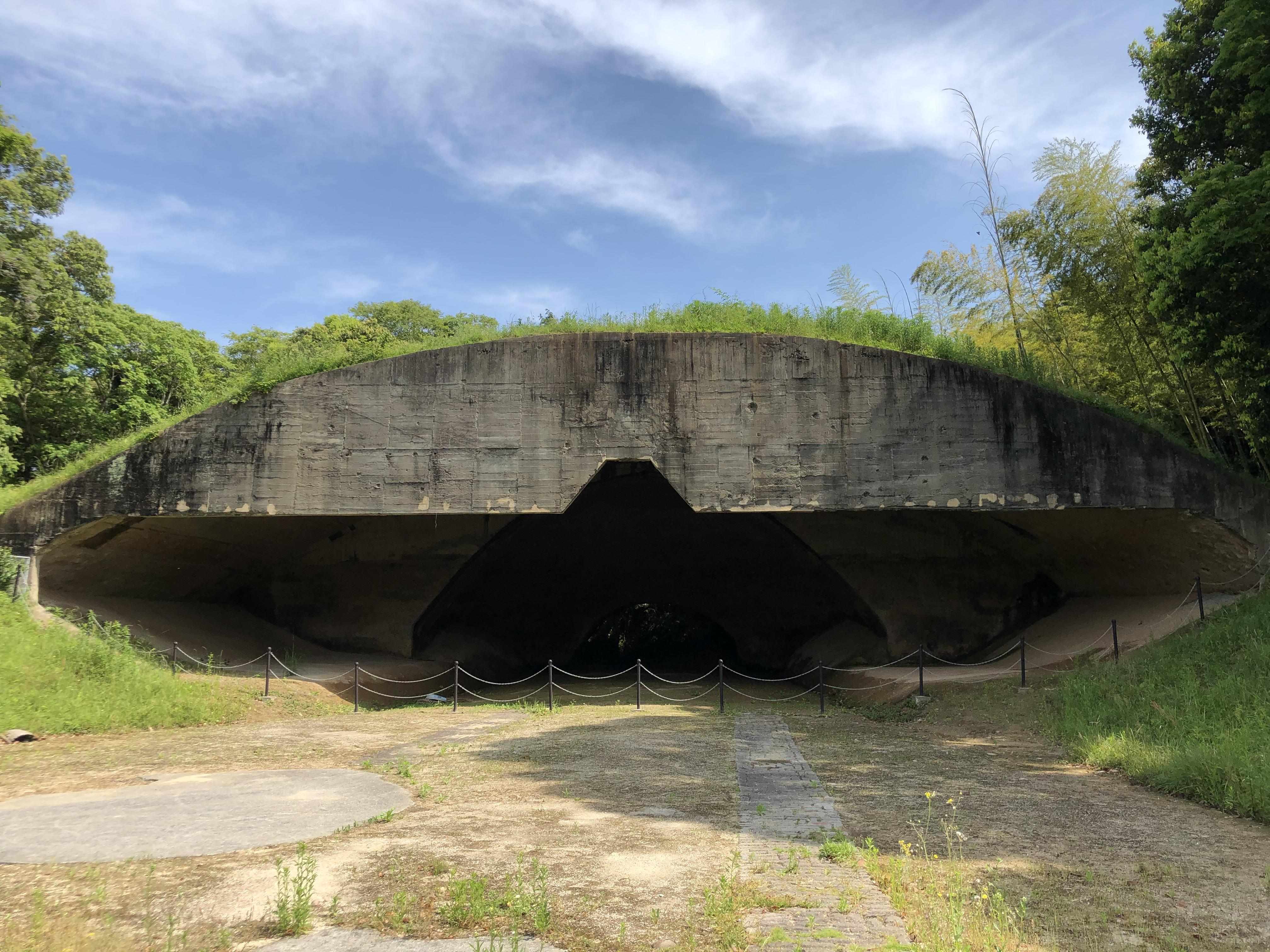 ✈️ 우즈라노 비행장 활주로 터 (우즈라노 히코조 캇소로 아토치) 이미지 8